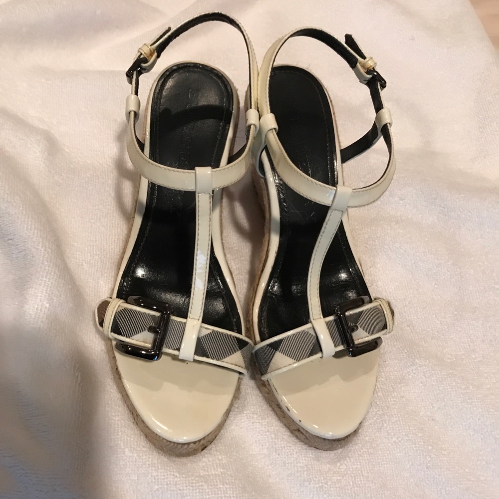 COPY - 💯Burberry Sandals
